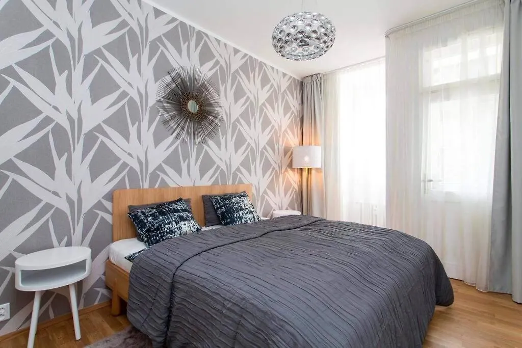 Friendly Private Room In The Sharing Flat Praag